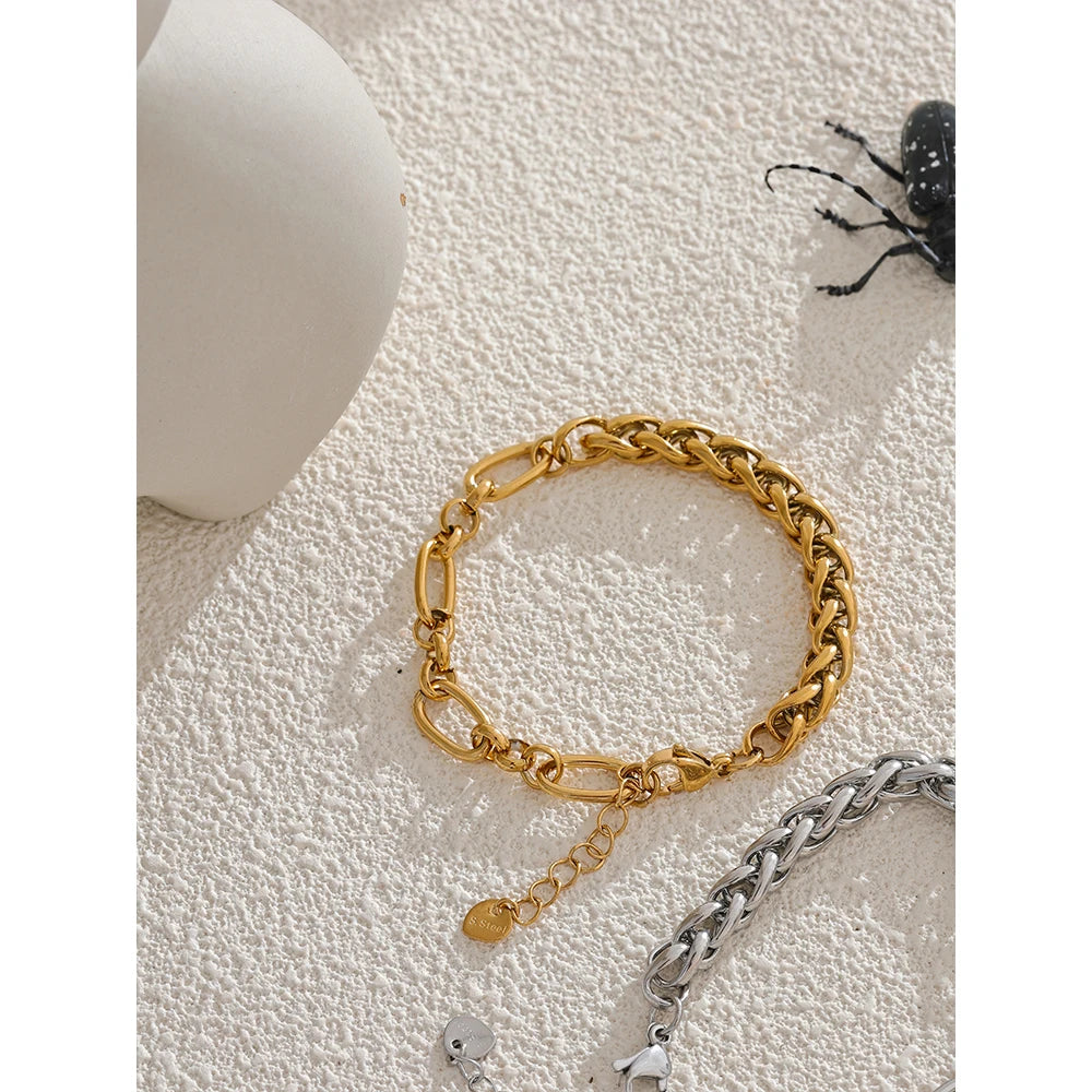 Pulseira Valentina Chain Banhada em Ouro 18k