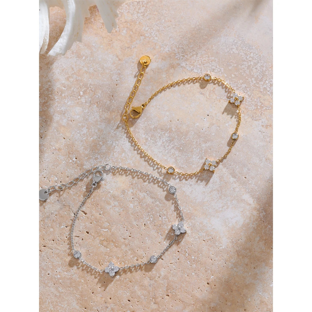 Pulseira Fleur Banhada em Ouro 18k